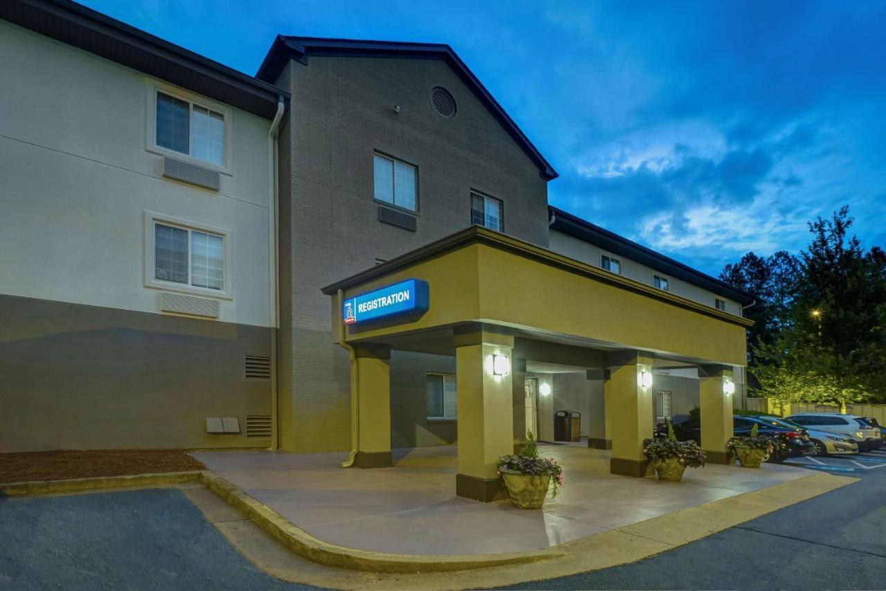 Studio 6 Duluth Ga Near Gas South District Exterior photo